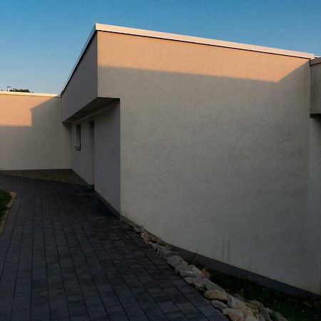 Apartment Sloneczny Grodek 11 กรูเดก นาด ดูไนต์เซม ภายนอก รูปภาพ